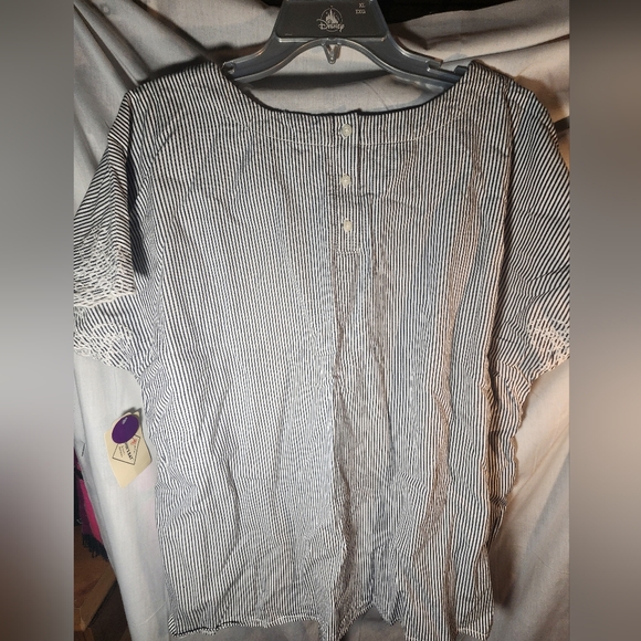 Pinstriped Top - Picture 2 of 5